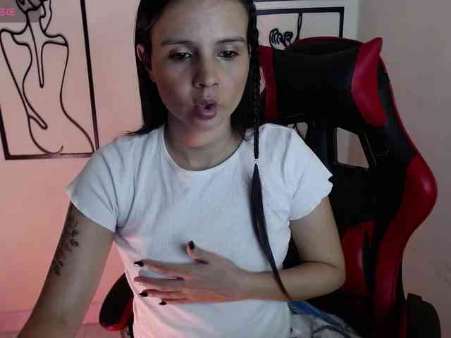 MiaRobinn