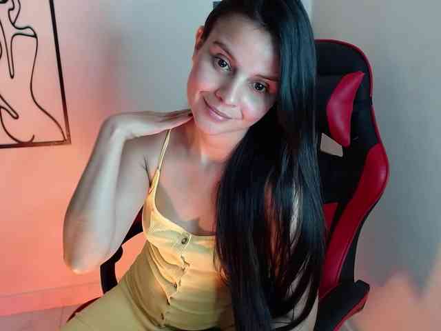 MiaRobinn