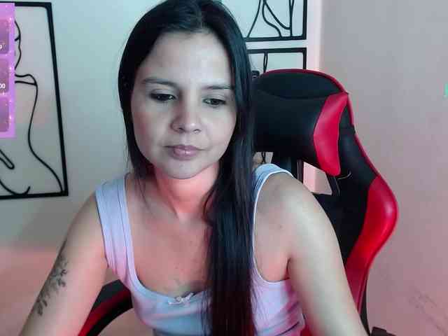 MiaRobinn