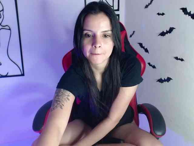 MiaRobinn