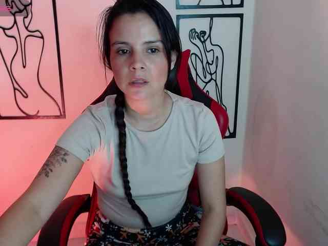 MiaRobinn