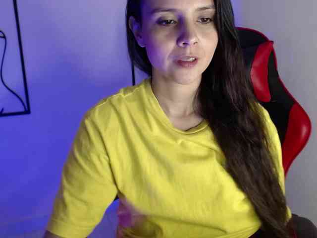 MiaRobinn