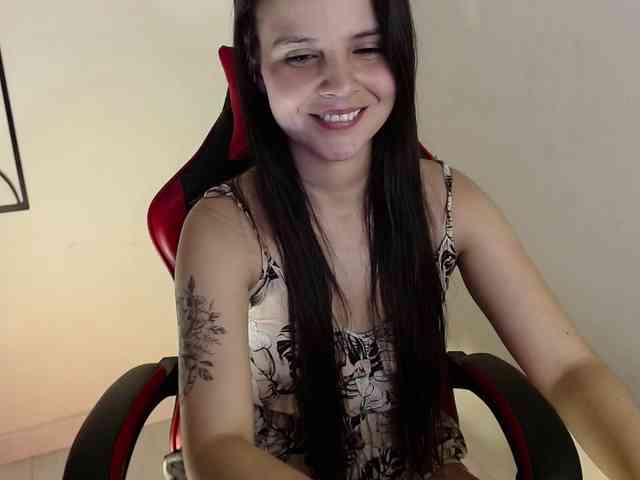 MiaRobinn