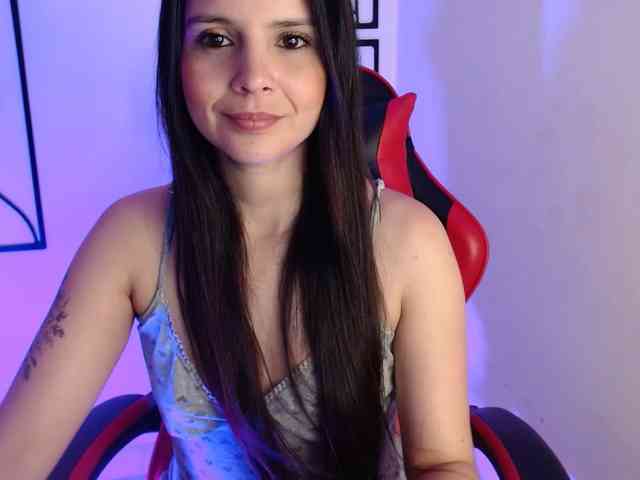 MiaRobinn