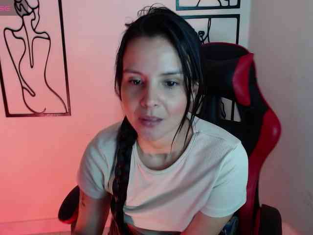 MiaRobinn