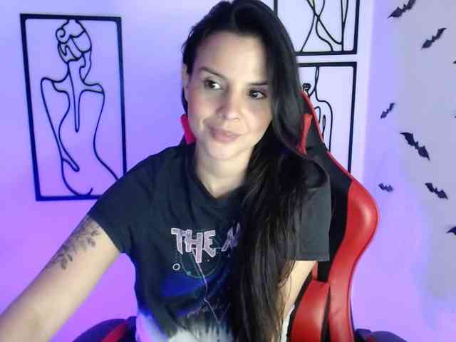 MiaRobinn