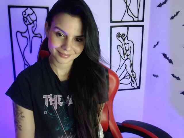 MiaRobinn