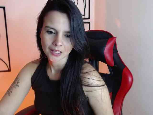 MiaRobinn