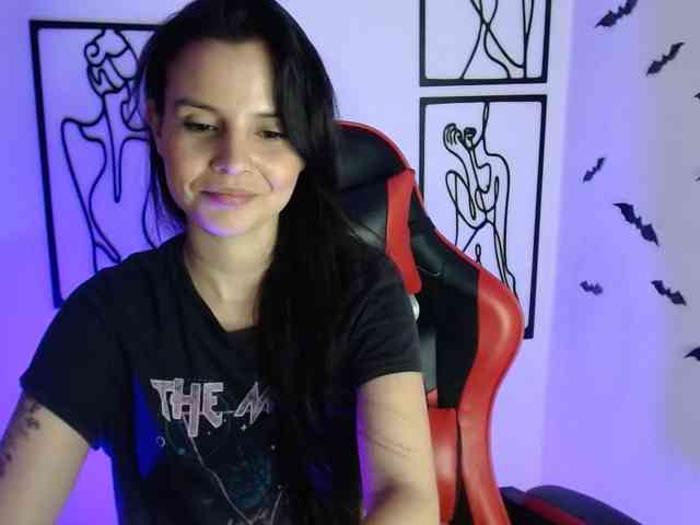 MiaRobinn webcam