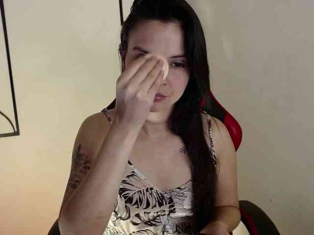 MiaRobinn