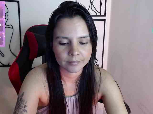 MiaRobinn