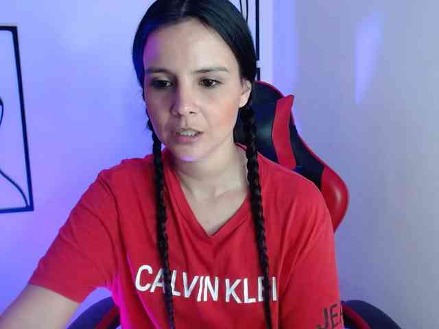 MiaRobinn