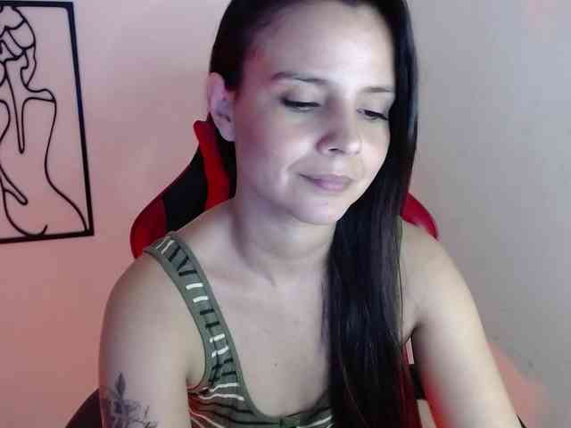 MiaRobinn