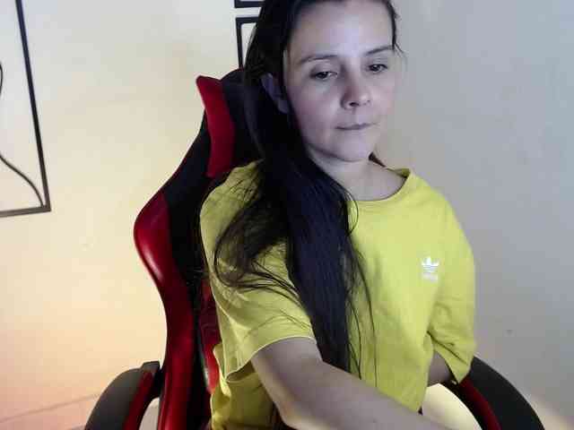 MiaRobinn