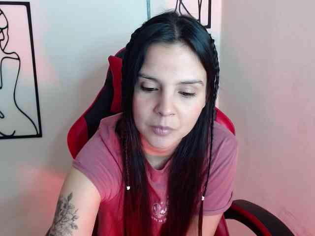 MiaRobinn