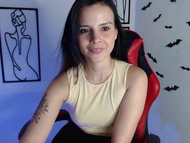MiaRobinn