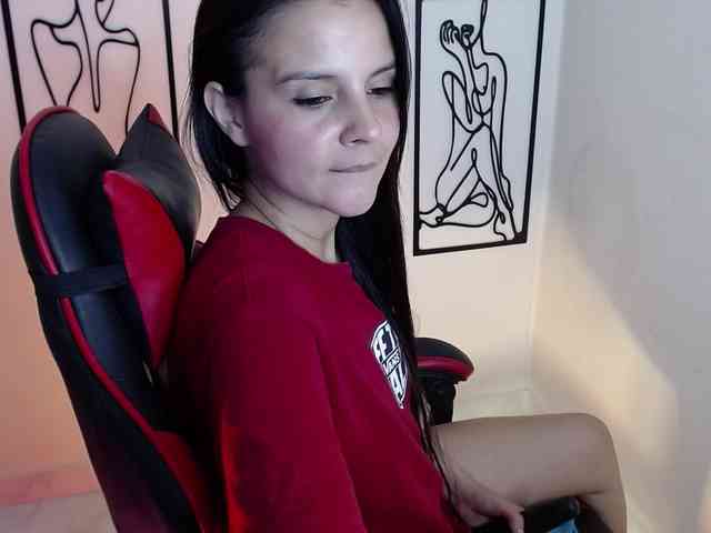 MiaRobinn