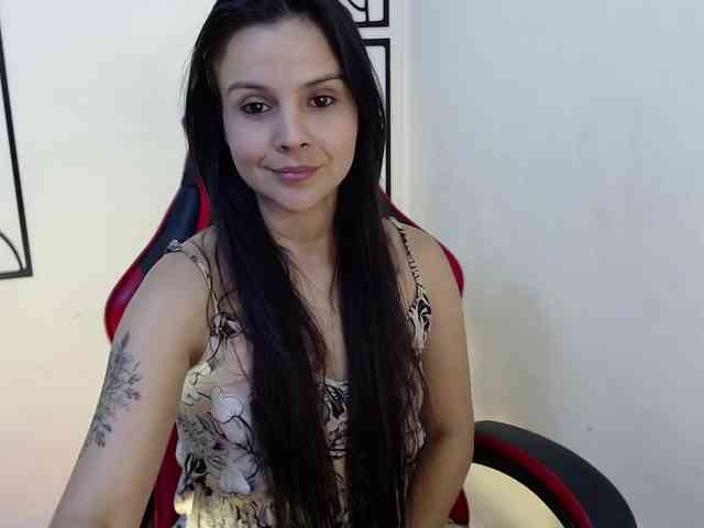 MiaRobinn