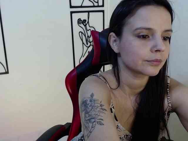 MiaRobinn