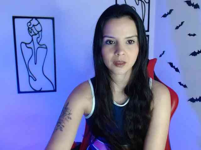 MiaRobinn