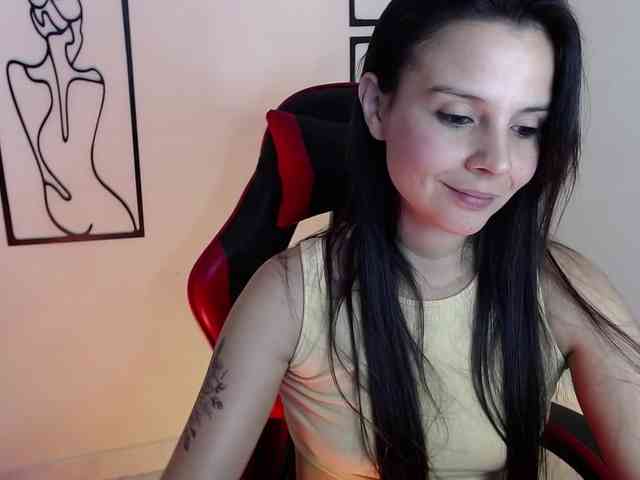 MiaRobinn