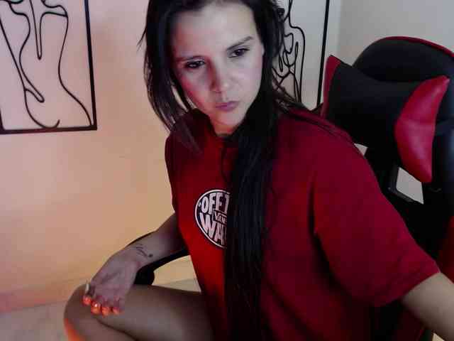 MiaRobinn webcam