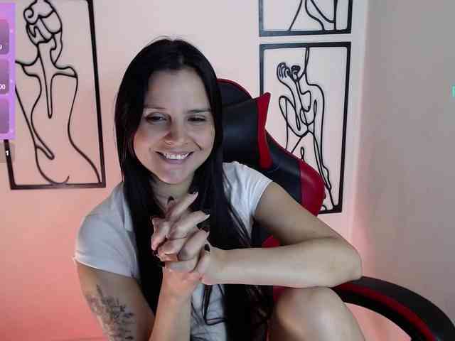 MiaRobinn