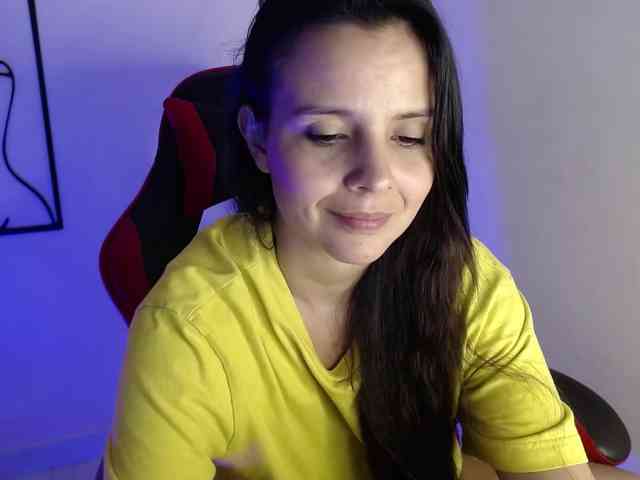 MiaRobinn