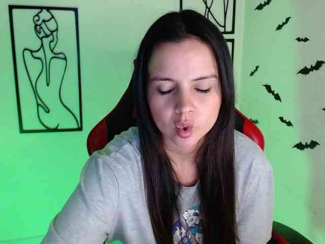 MiaRobinn