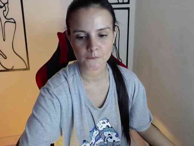 MiaRobinn MiaRobinn
