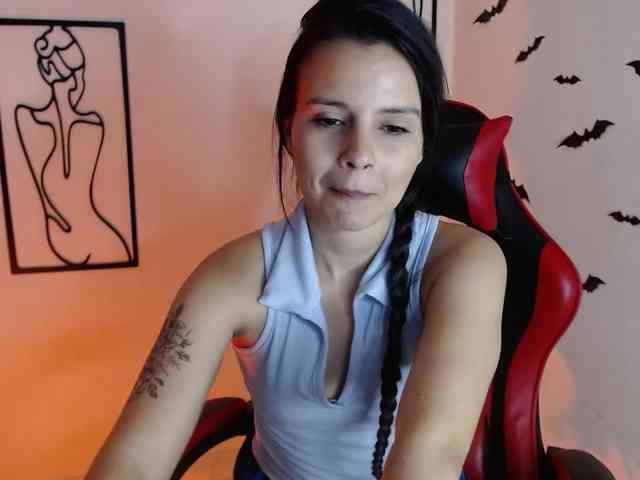 MiaRobinn