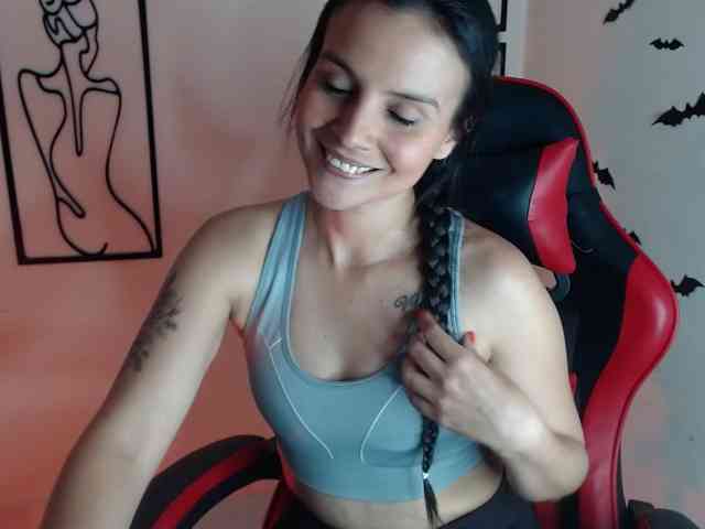 MiaRobinn