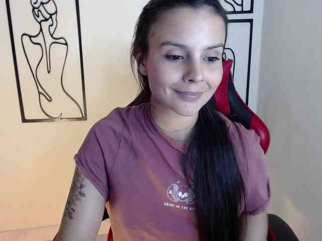 MiaRobinn