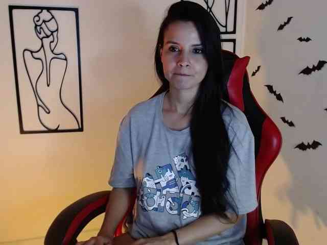 MiaRobinn