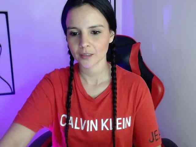 MiaRobinn