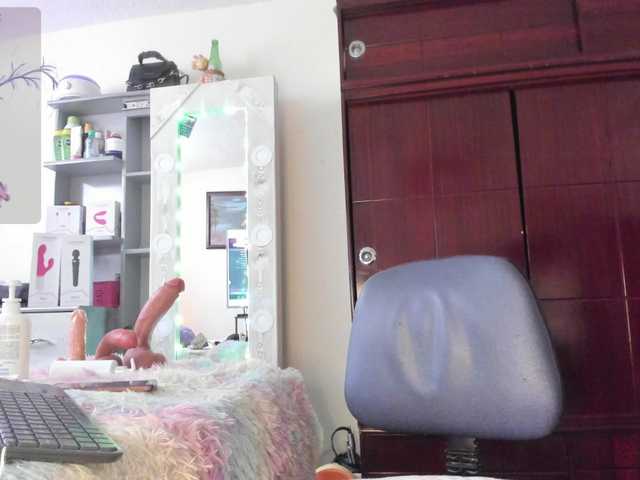 Rapunzell-- live cam on BongaCams