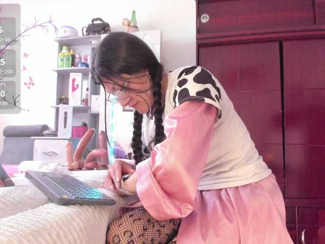 Rapunzell-- live cam on BongaCams