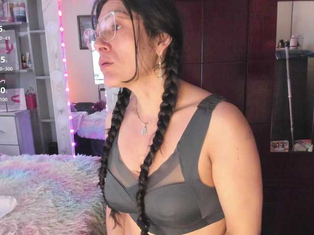 Rapunzell-- live cam on BongaCams