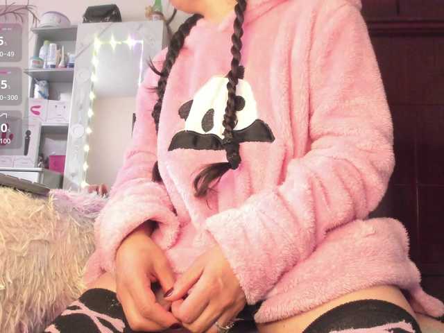 Rapunzell-- live webcam show