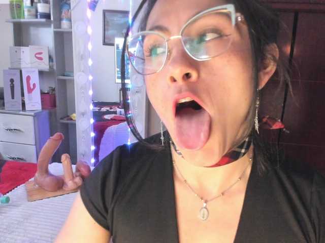 Rapunzell-- live cam on BongaCams