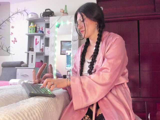Rapunzell-- live cam on BongaCams