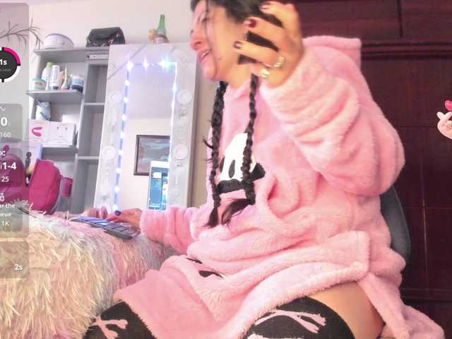 Rapunzell-- live webcam show