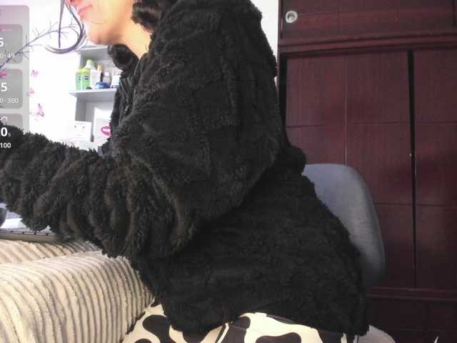 Rapunzell-- live cam on BongaCams