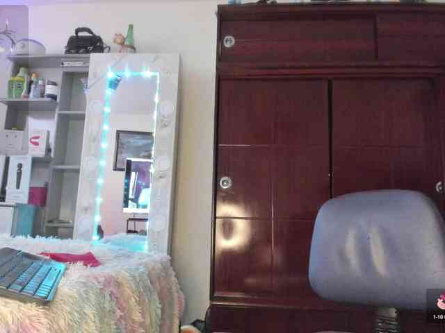 Rapunzell-- webcam