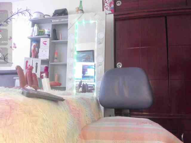 Rapunzell-- webcam
