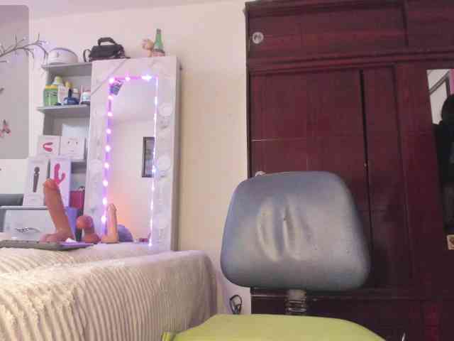 Rapunzell-- webcam