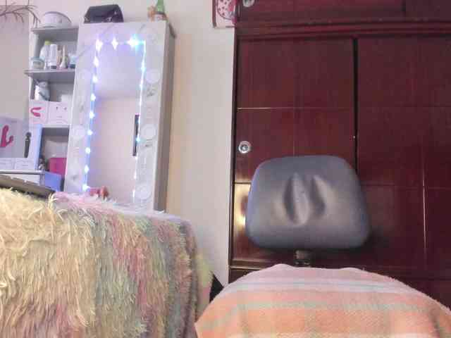 Rapunzell-- webcam
