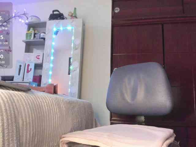 Rapunzell-- webcam
