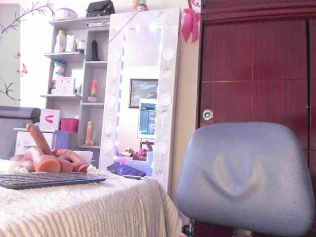 Rapunzell-- webcam