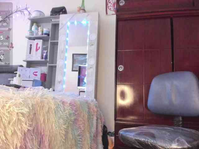 Rapunzell-- webcam